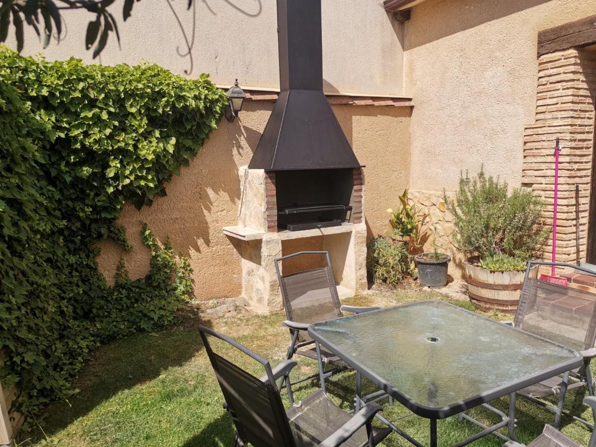 Casa Rural La Casa De Los Pollos Turrubuelo Εξωτερικό φωτογραφία